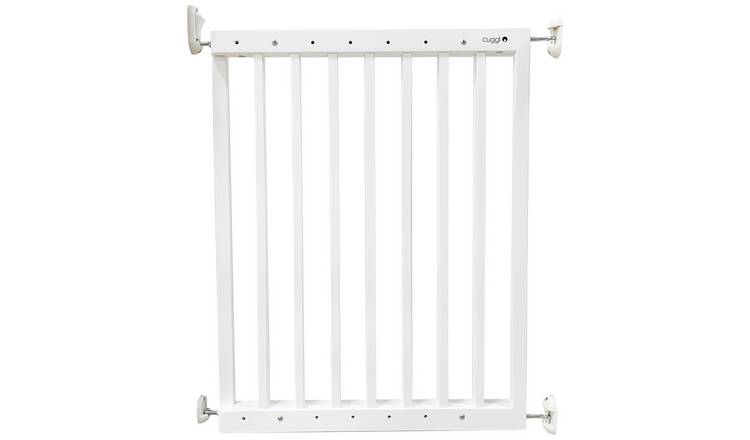 Cuggl white wooden safety gate (British brand)