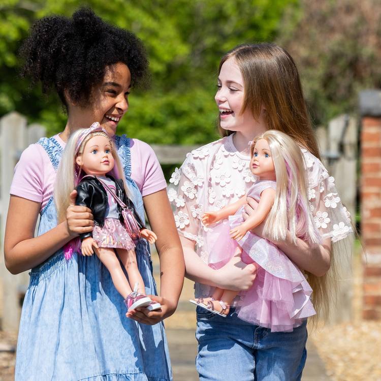DesignaFriend Tilly doll 18-inch with outfit set, UK version