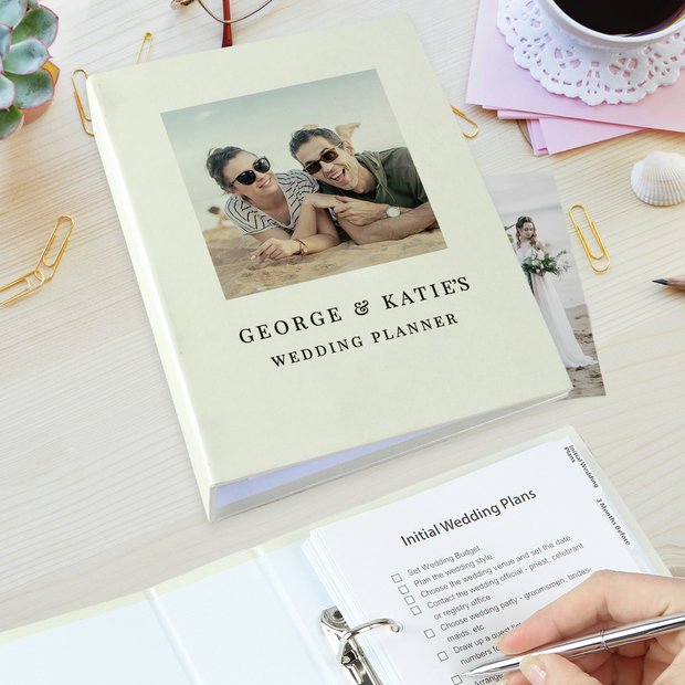 Personalised wedding planner with photo cover (British brand)