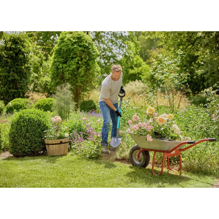 Gardena ClassicLine extra-sharp digging spade, UK version