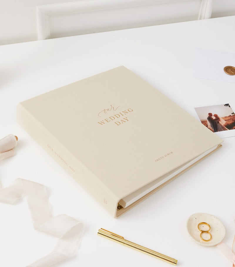 Blush and Gold wedding photo album with slipcase and envelope - British product