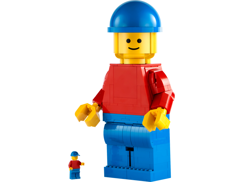 LEGO Upscaled Minifigure 654 piece (British brand)