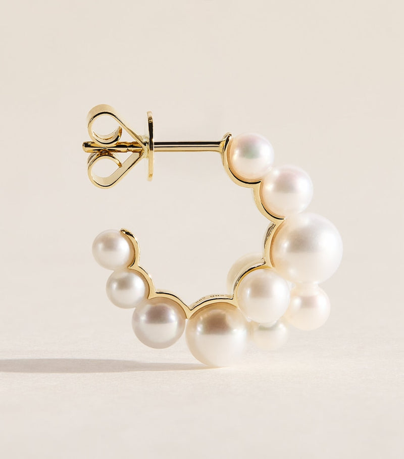 Sophie Bille Brahe hoop earrings in yellow gold and pearl (British brand)