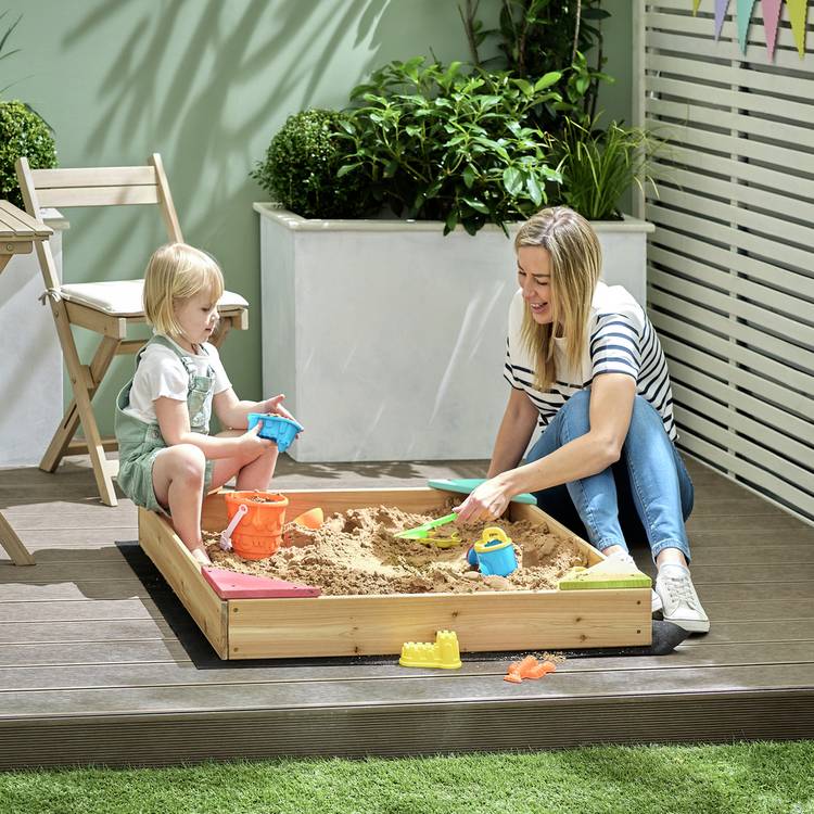 Chad Valley wooden sand pit with cover 90x90cm, UK version