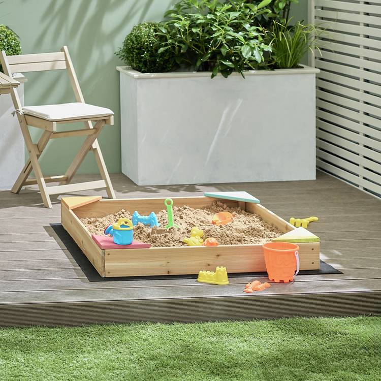 Chad Valley wooden sand pit with cover 90x90cm, UK version