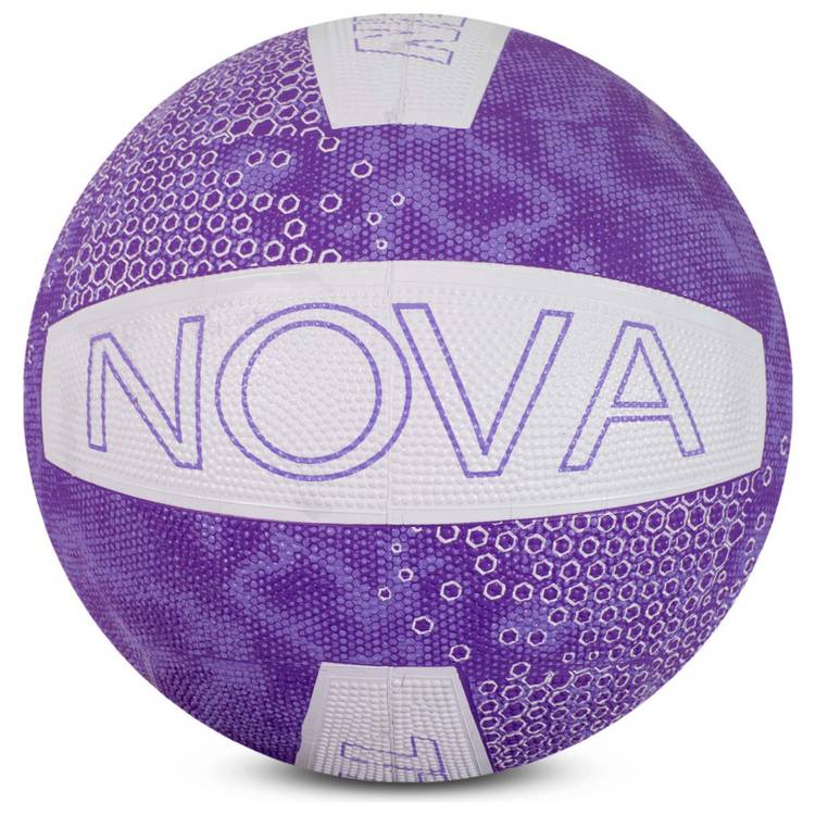Hy-Pro size 5 netball for indoor and outdoor play - British brand