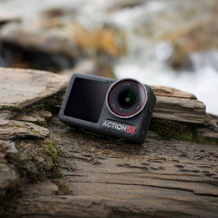 DJI Osmo Action 5 Pro action camera with 4K video (British brand)