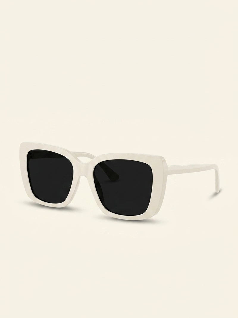 Burberry women's polarised square sunglasses - British product
