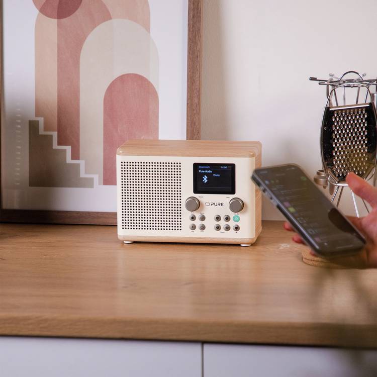 Pure Classic H4 DAB+ radio oak (British brand)