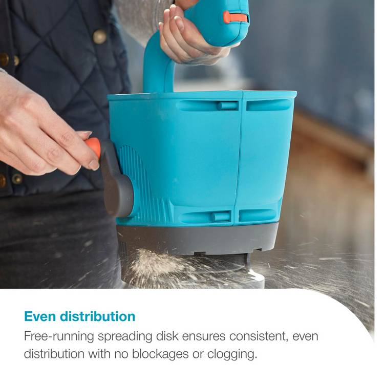 Gardena M hand spreader (British brand)