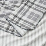 Casual Living grauer weißer wendbarer Plüschüberwurf 127x177 cm - britisches Produkt