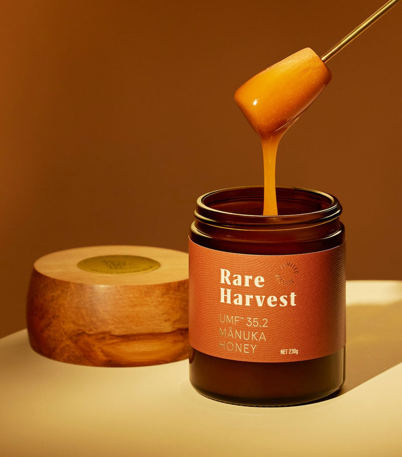 The True Honey Co Rare Harvest Mnuka Honey 230g, UK version