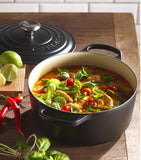 Le Creuset cast iron round casserole dish 26cm, UK version