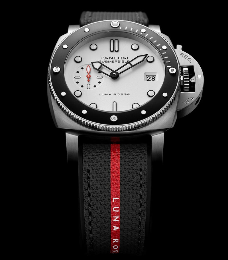 Panerai Submersible diving watch 43mm stainless steel (British brand)