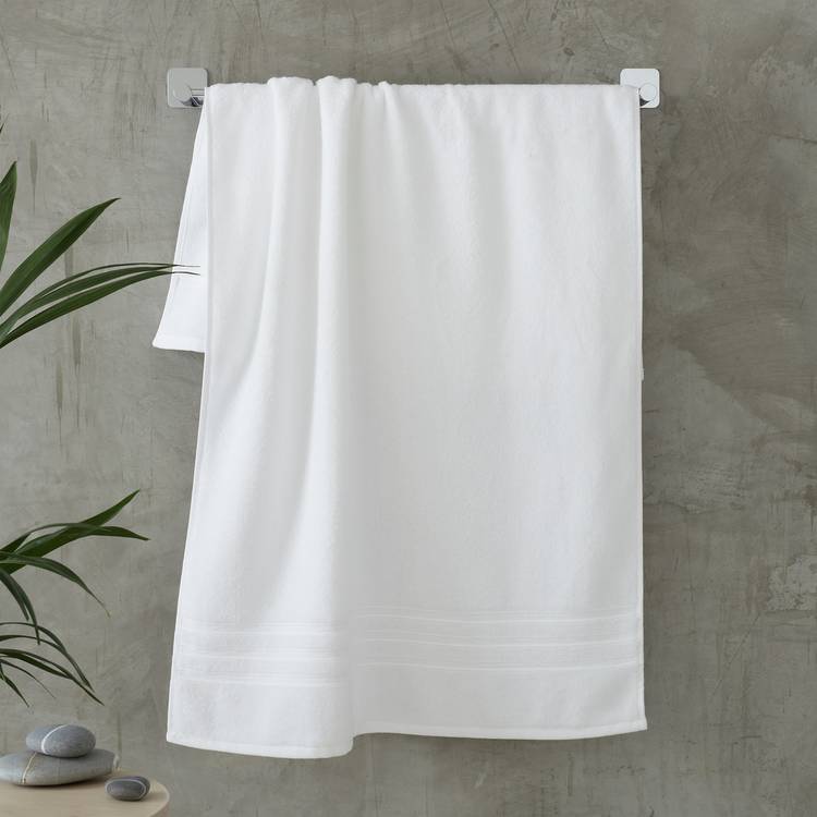Catherine Lansfield bath sheet bright white 140x100cm (British brand)