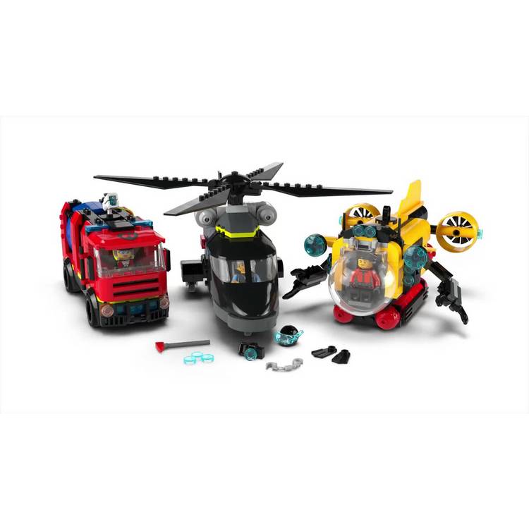 LEGO City Remix set helicopter fire engine submarine 874 pieces, imported from the UK