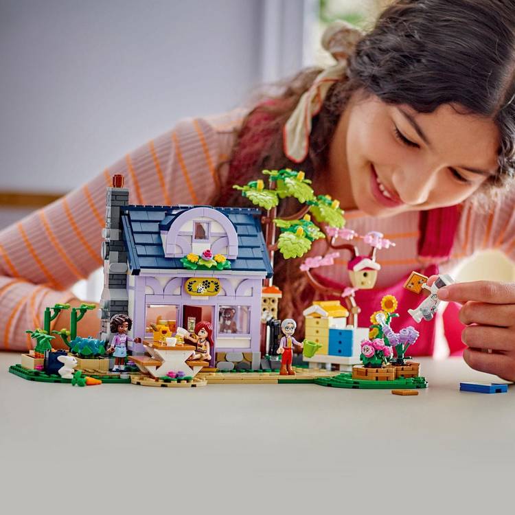 LEGO Friends Beekeepers' House and Flower Garden set 42669, UK version