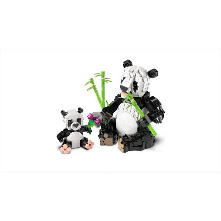 LEGO Creator Panda Family toy set 626 pieces (British brand)
