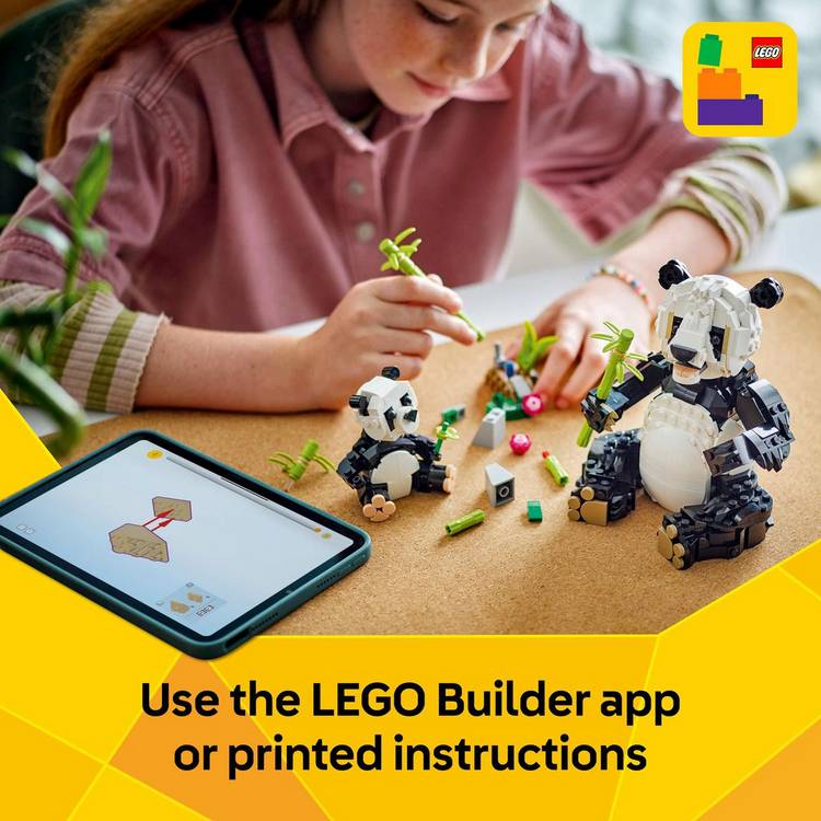 LEGO Creator Panda Family toy set 626 pieces (British brand)