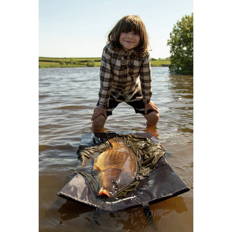 Kingcarp unhooking mat 95x47x1.5cm, imported from the UK