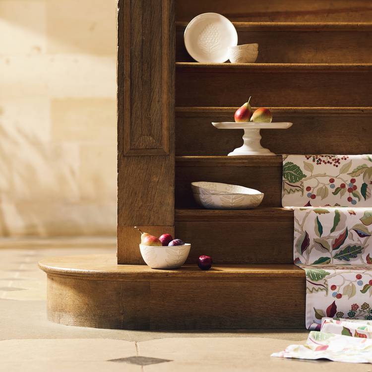 Habitat Bellis cake stand with floral motif, imported from the UK