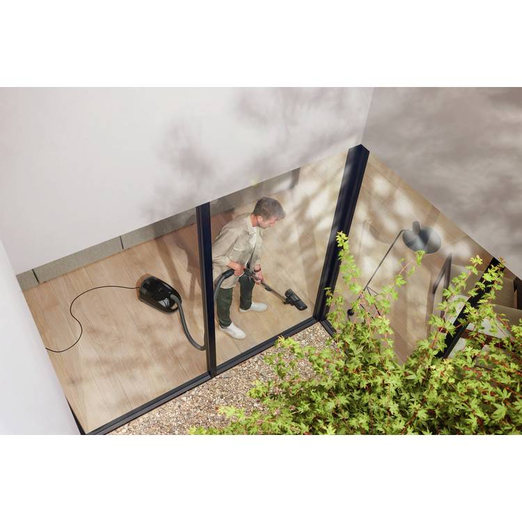 Miele Guard S1 bagged cylinder vacuum - British product