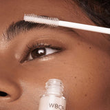 سيروم العناية بالشعر المعزز للحواجب WBCo Brow Elixir (علامة تجارية بريطانية)