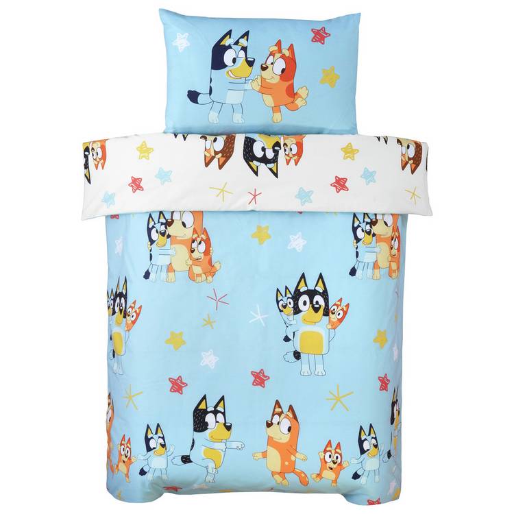 Bluey Celebrate toddler bedding set blue and white - British product