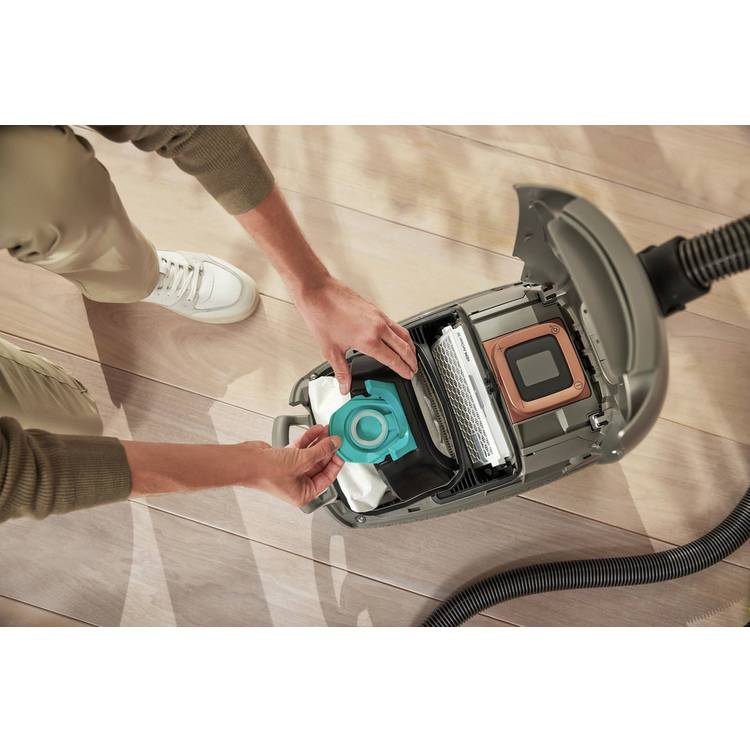 Miele HyClean Pure TU dust bags 8-pack - British product