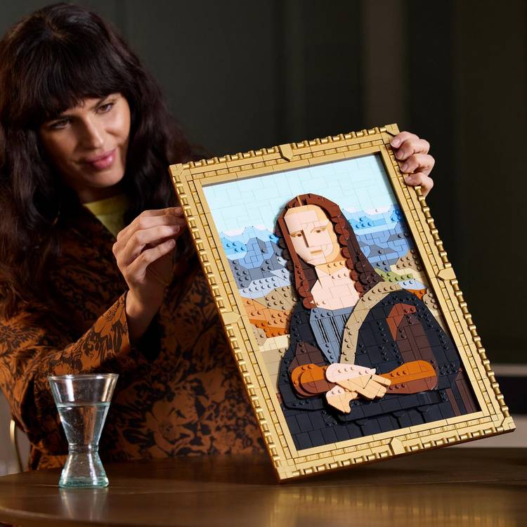 LEGO Art Mona Lisa building set 31213, imported from the UK