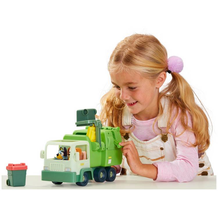 Bluey articulated garbage truck toy with figures (British brand)