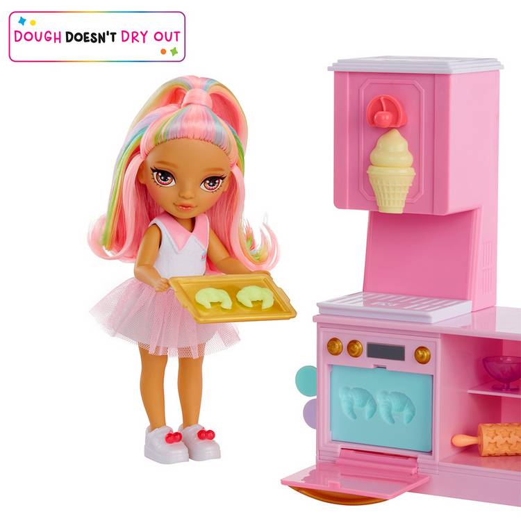 Rainbow High Little Dessert Shop Playset Kandy Hart doll, UK version