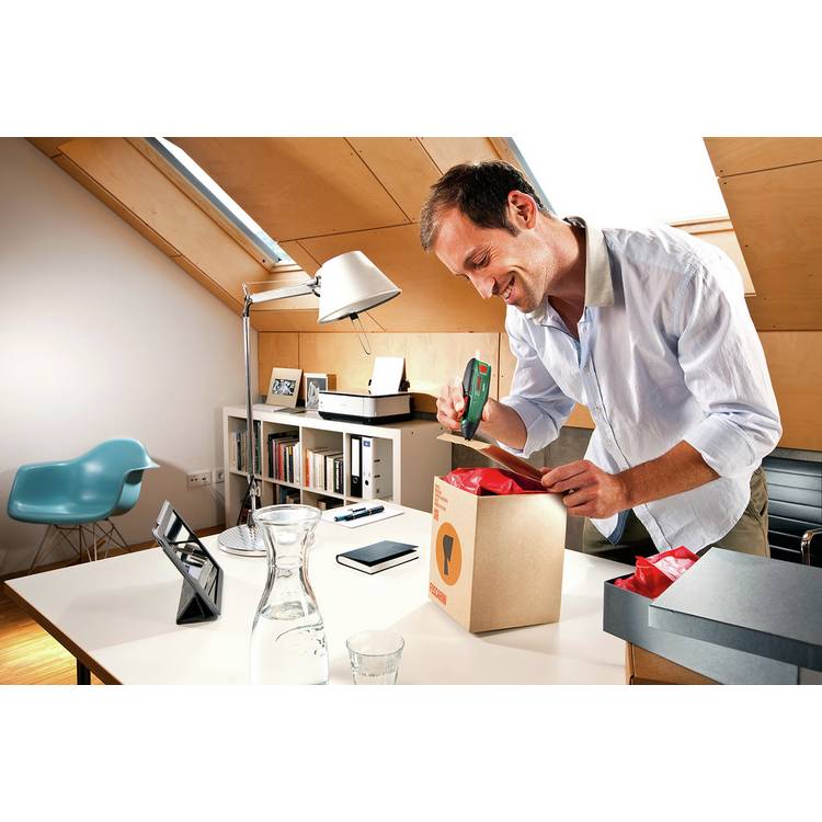 Bosch cordless glue pen with 4 glue sticks, imported from the UK