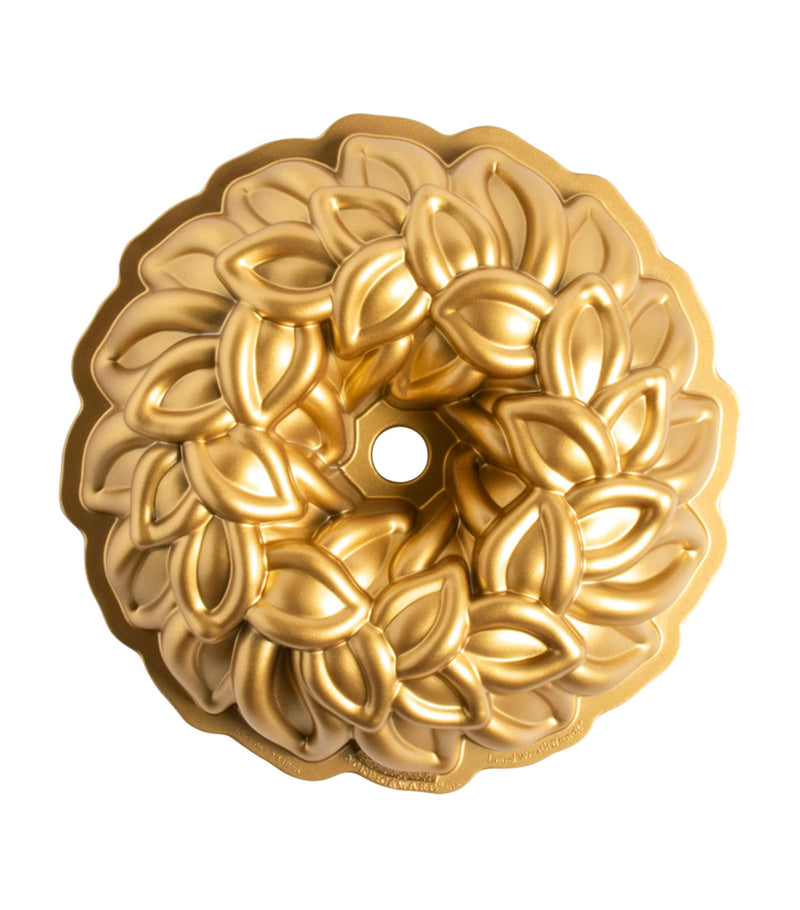 Nordic Ware Laurel Wreath Bundt Pan cast aluminium non-stick, imported from the UK