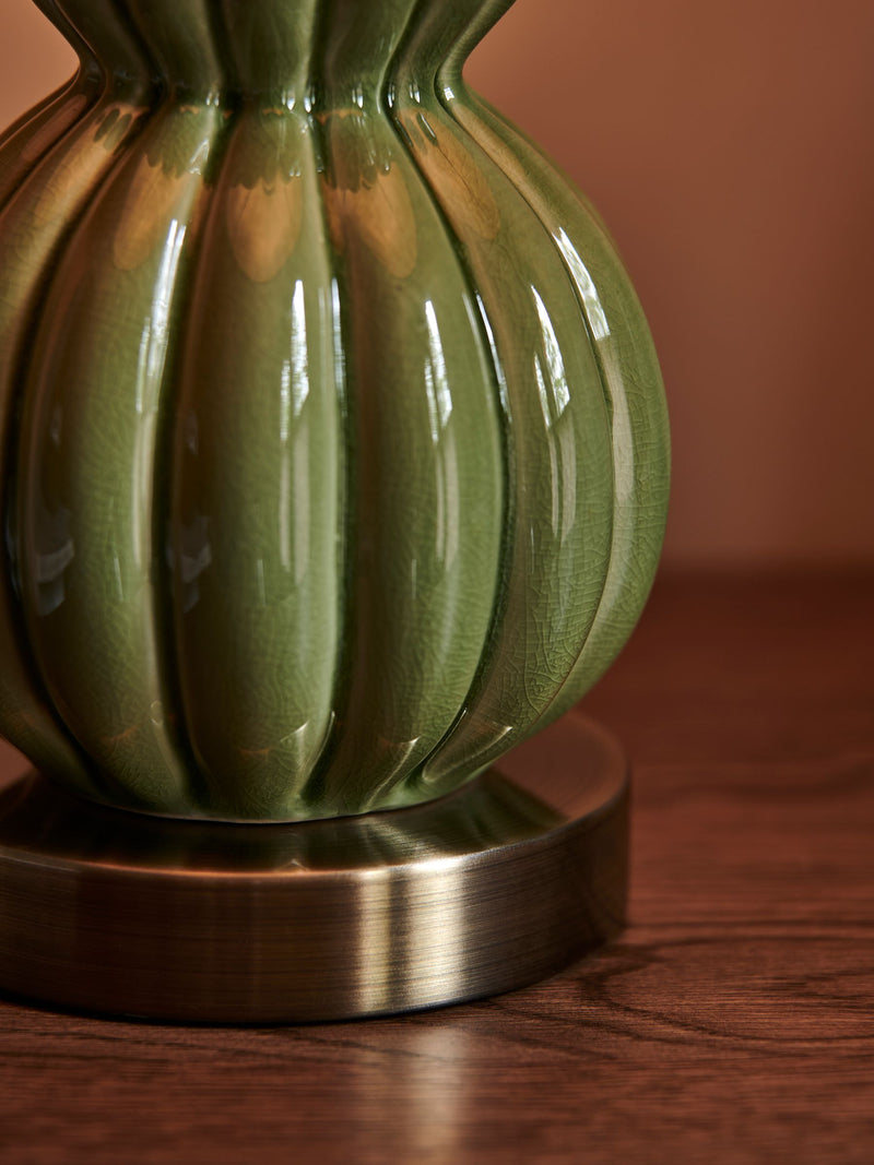 Nina Campbell Green Evelyn Medium table lamp (British brand)