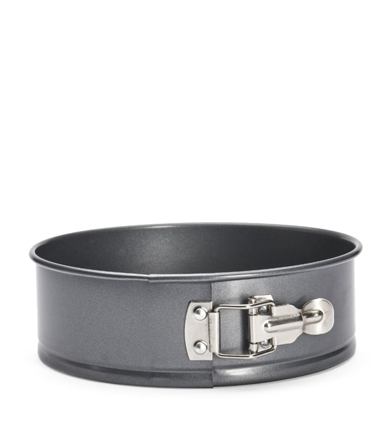 De Buyer non-stick springform cake tin 20cm (British brand)