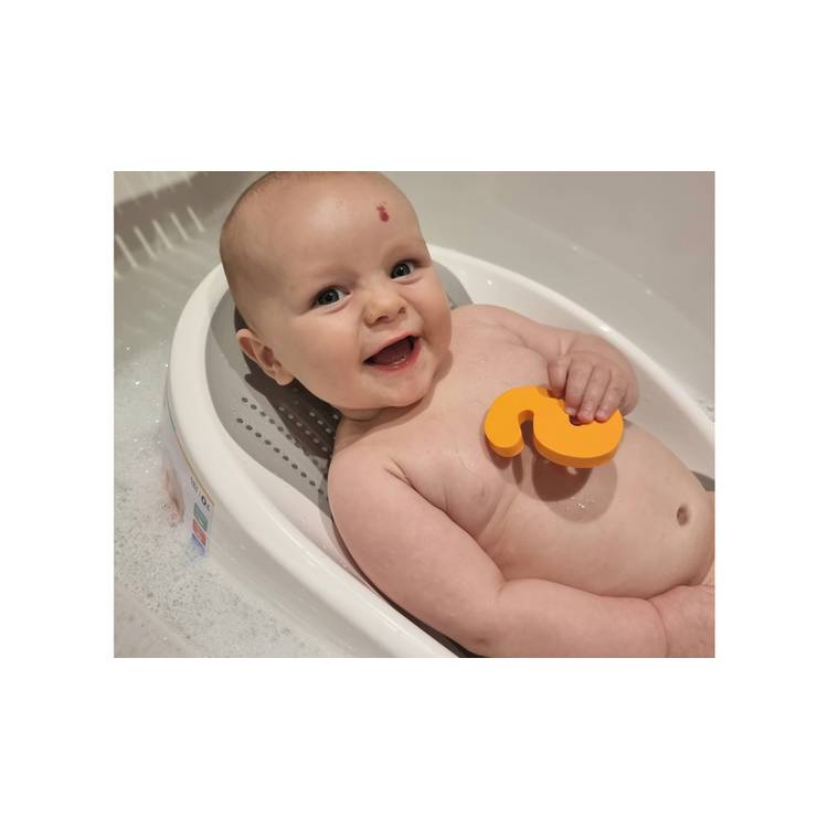 Nuby newborn bath support with cushioned backrest, UK version