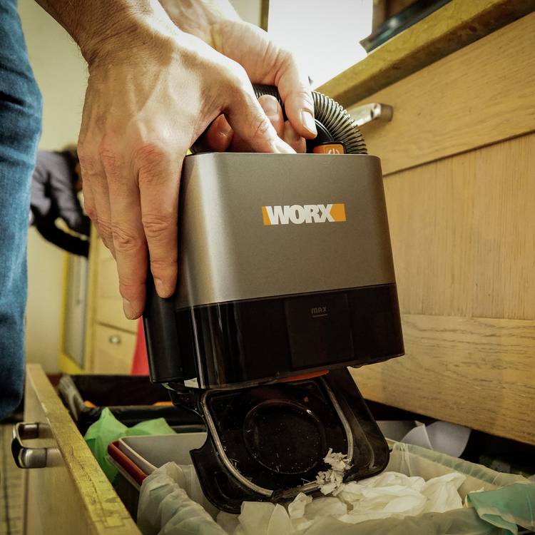 Worx cordless vacuum cleaner compact 20V, UK version