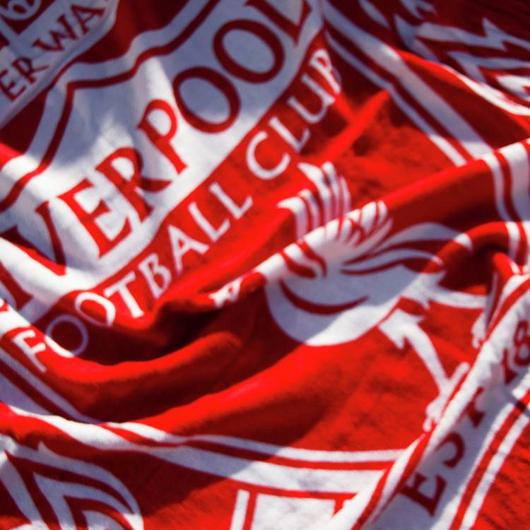 Liverpool FC beach towel red and white 150x75cm - British product