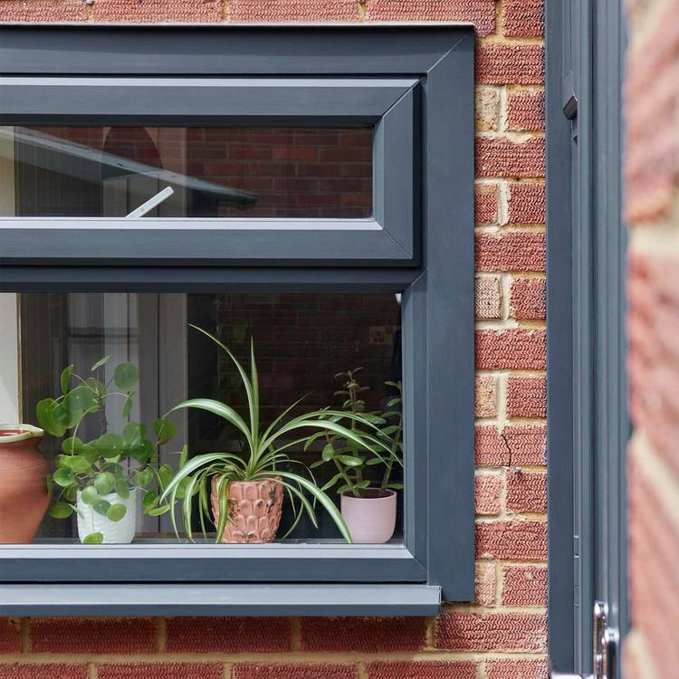 Rust-Oleum uPVC Matt Paint Black Sand 750ml (British brand)