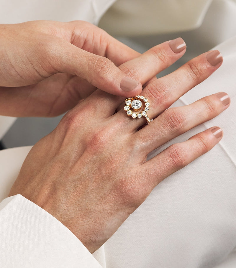 Sophie Bille Brahe yellow gold diamond ring (British brand)
