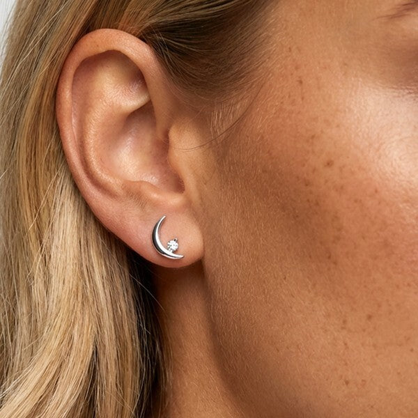 MUCHV moon stud earrings 0.9cm, UK version