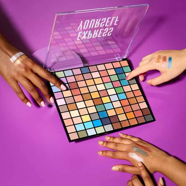 Selected by Superdrug eyeshadow palette 100 shades (British brand)