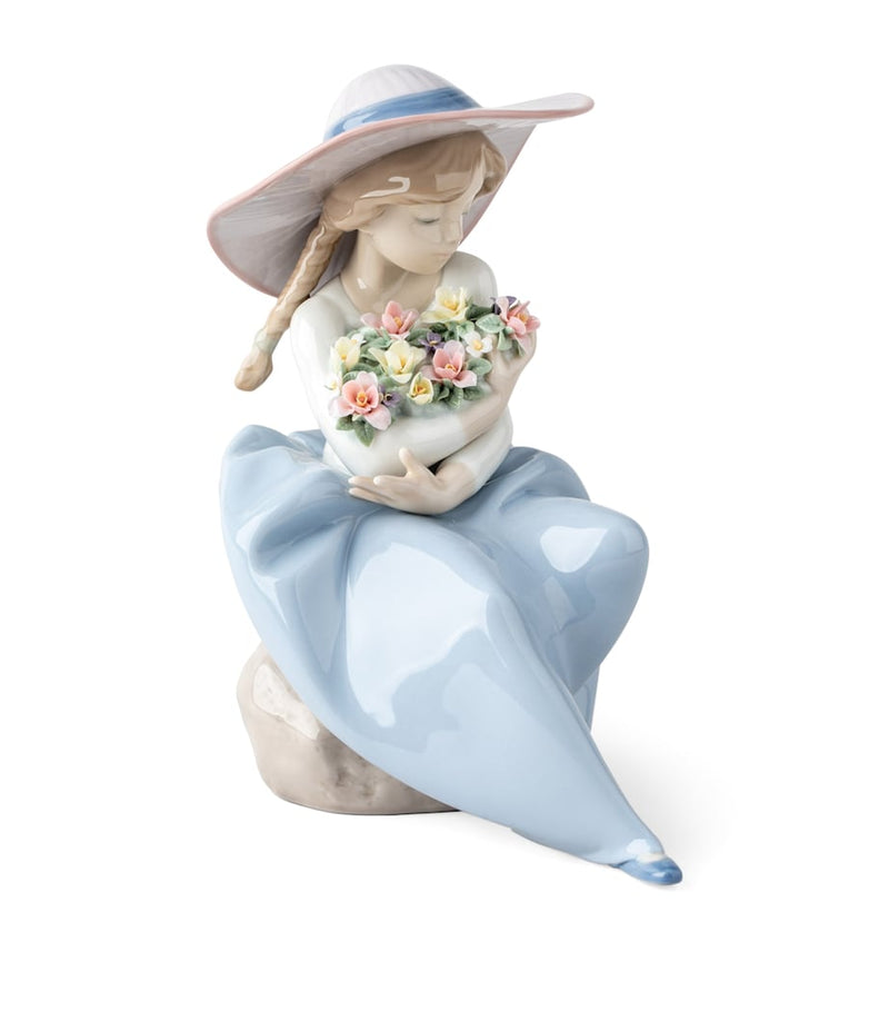 Lladró Fragrant Bouquet Girl figurine 20cm - British product