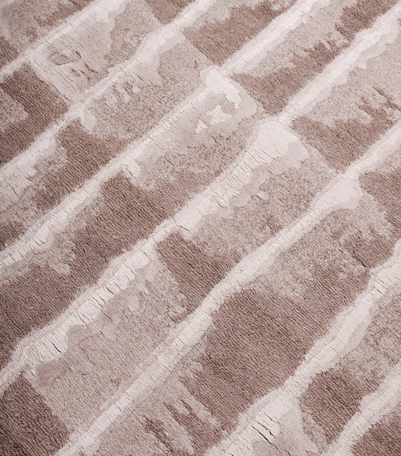 The Rug Company Elowen Peony rug 2.44m x 3.05m - British product