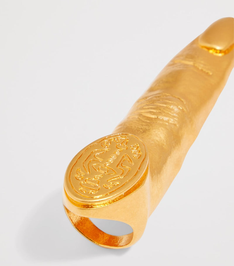 Schiaparelli gold-plated finger signet ring engraved E.S. - British product