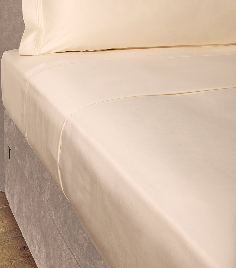 Harrods of London Super King flat sheet 270x300cm, UK version