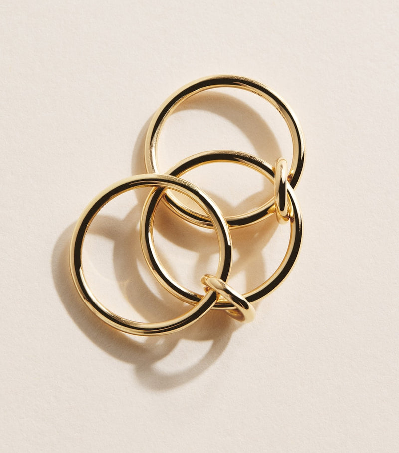 Spinelli Kilcollin Solarium ring 18kt yellow gold, UK version