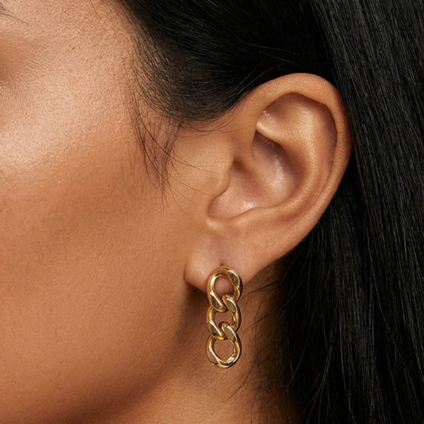 MUCHV gold chain dangle earrings 2.3cm (British brand)