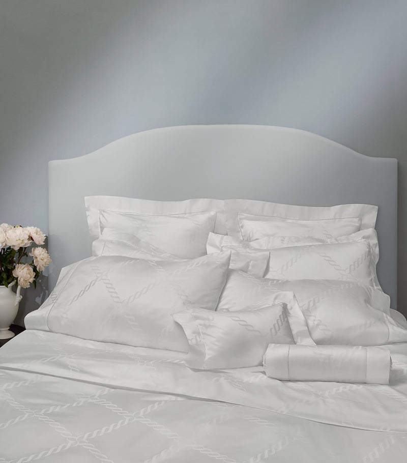 Pratesi pillowcase with braid motif 50cm x 90cm, imported from the UK